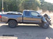 ✅ 2022 Toyota Tacoma SR • VIN: 3TYSZ5AN3NT085883 • Lot: 42825312. Listed on IAAI with 33,121 mi. Free auction sales archive from the USA and detailed vehicle history report at DreamBid. Image 12.