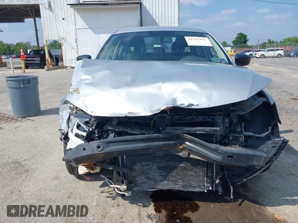 ✅ 2011 Volkswagen Jetta S • VIN: 3VW1K7AJ9BM071368 • Lot: 42797971. Wystawiony na IAAI z przebiegiem 162 605 mil. Bezpłatny archiwum sprzedaży aukcyjnych z USA i szczegółowy raport historii pojazdu na DreamBid. Zdjęcie 6.