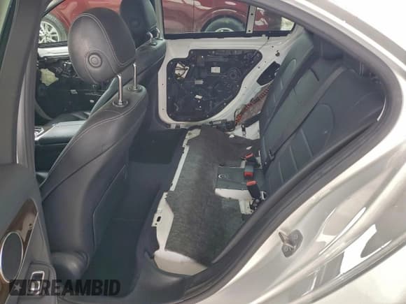 ✅ 2017 Mercedes-Benz C 300 • VIN: WDDWF4KB6HR301318 • Lot: 94267615. Listed on Copart with 50,420 mi. Free auction sales archive from the USA and detailed vehicle history report at DreamBid. Image 10.