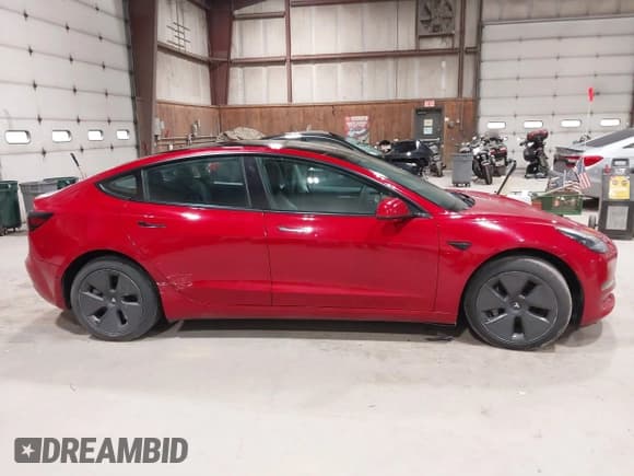 ✅ 2022 Tesla Model 3 • VIN: 5YJ3E1EA3NF102682 • Lot: 43798105. Wystawiony na IAAI z przebiegiem 59 829 mil. Bezpłatny archiwum sprzedaży aukcyjnych z USA i szczegółowy raport historii pojazdu na DreamBid. Zdjęcie 13.