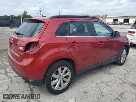 ✅ 2013 Mitsubishi Outlander SE • VIN: 4A4AP4AU0DE003796 • Lot: 82049645. Listed on Copart with 179,095 mi. Free auction sales archive from the USA and detailed vehicle history report at DreamBid. Image 3.