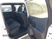 ✅ 2021 Toyota Tacoma SR5 • VIN: 3TMDZ5BN6MM105593 • Lot: 41424096. Wystawiony na IAAI z przebiegiem 39 215 mil. Bezpłatny archiwum sprzedaży aukcyjnych z USA i szczegółowy raport historii pojazdu na DreamBid. Zdjęcie 8.