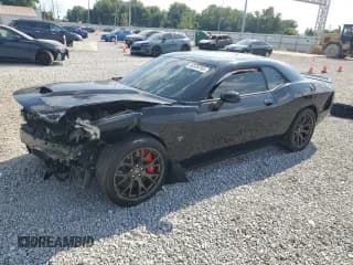 ✅ 2017 Dodge Challenger SRT Hellcat • VIN: 2C3CDZC95HH500960 • Lot: 68539765. Wystawiony na Copart z przebiegiem 39 796 mil. Bezpłatny archiwum sprzedaży aukcyjnych z USA i szczegółowy raport historii pojazdu na DreamBid. Zdjęcie 1.