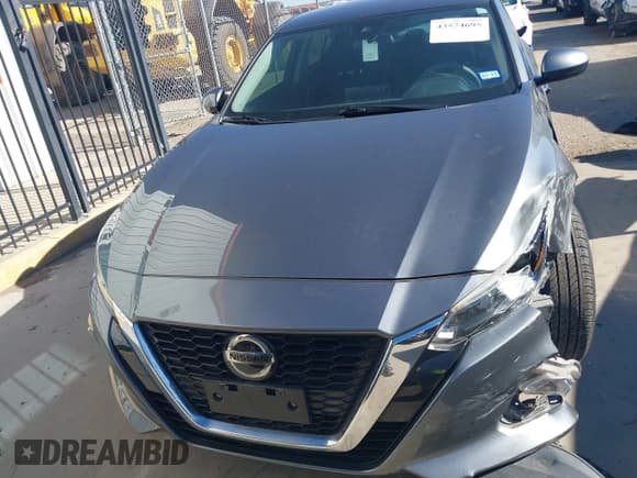 ✅ 2020 Nissan Altima S • VIN: 1N4BL4BV1LC129552 • Lot: 43574695. Listed on IAAI with 53,565 mi. Free auction sales archive from the USA and detailed vehicle history report at DreamBid. Image 12.