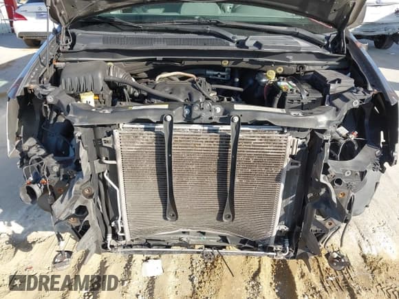 ✅ 2010 Chrysler Town & Country Touring • VIN: 2A4RR5D12AR226507 • Lot: 43780060. Listed on IAAI with 143,329 mi. Free auction sales archive from the USA and detailed vehicle history report at DreamBid. Image 10.