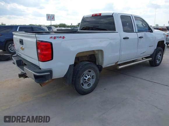 ✅ 2016 Chevrolet Silverado 2500HD Work Truck • VIN: 1GC2KUEG5GZ132452 • Lot: 43248557. Wystawiony na IAAI z przebiegiem 195 035 mil. Bezpłatny archiwum sprzedaży aukcyjnych z USA i szczegółowy raport historii pojazdu na DreamBid. Zdjęcie 4.
