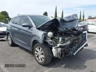 2019 Hyundai Tucson SE z VIN KM8J23A49KU969885, wystawiony jako IAAI lot #43230165 z przebiegiem 165 610 mil mil oraz . Historia ofert i sprzedaży dostępna na DreamBid. Obrazek 1.