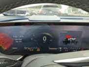 ✅ 2025 Buick Envision Avenir • VIN: LRBFZME47SD006942 • Lot: 64454535. Wystawiony na Copart z przebiegiem 1 424 mil. Bezpłatny archiwum sprzedaży aukcyjnych z USA i szczegółowy raport historii pojazdu na DreamBid. Zdjęcie 9.