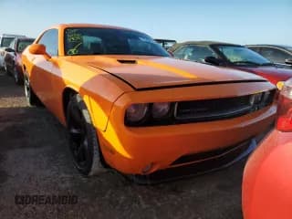 ✅ 2014 Dodge Challenger SXT • VIN: 2C3CDYAG4EH180148 • Lot: 77938414. Wystawiony na Copart z przebiegiem 115 222 mil. Bezpłatny archiwum sprzedaży aukcyjnych z USA i szczegółowy raport historii pojazdu na DreamBid. Zdjęcie 5.