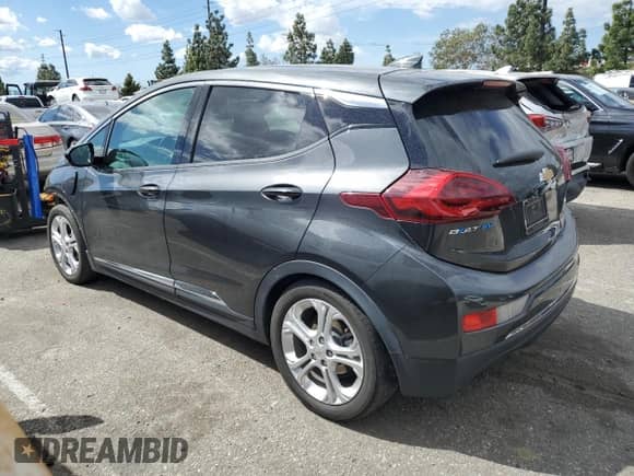 2021 Chevrolet Bolt EV LT z VIN 1G1FY6S03M4111149, wystawiony jako Copart lot #46441284 z przebiegiem 30 257 mil mil oraz . Historia ofert i sprzedaży dostępna na DreamBid. Obrazek 2.