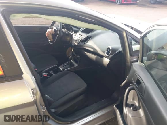 ✅ 2019 Ford Fiesta SE • VIN: 3FADP4EJ4KM147157 • Lot: 43604505. Listed on IAAI with Not provided. Free auction sales archive from the USA and detailed vehicle history report at DreamBid. Image 5.