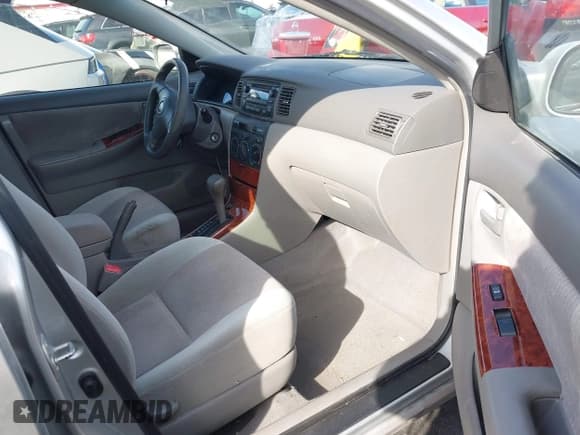 ✅ 2007 Toyota Corolla CE • VIN: JTDBR32E670117441 • Lot: 43621607. Wystawiony na IAAI z przebiegiem 169 879 mil. Bezpłatny archiwum sprzedaży aukcyjnych z USA i szczegółowy raport historii pojazdu na DreamBid. Zdjęcie 5.