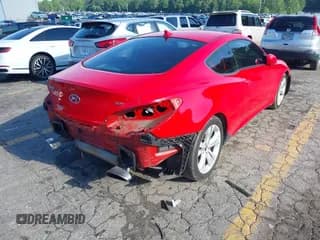✅ 2012 Hyundai Genesis Coupe 2.0T • VIN: KMHHT6KD1CU073853 • Lot: 42238495. Wystawiony na IAAI z przebiegiem 133 009 mil. Bezpłatny archiwum sprzedaży aukcyjnych z USA i szczegółowy raport historii pojazdu na DreamBid. Zdjęcie 4.