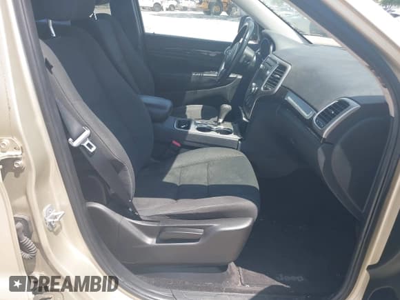 ✅ 2011 Jeep Grand Cherokee Laredo • VIN: 1J4RR4GG9BC734574 • Lot: 42603119. Listed on IAAI with 111,894 mi. Free auction sales archive from the USA and detailed vehicle history report at DreamBid. Image 5.