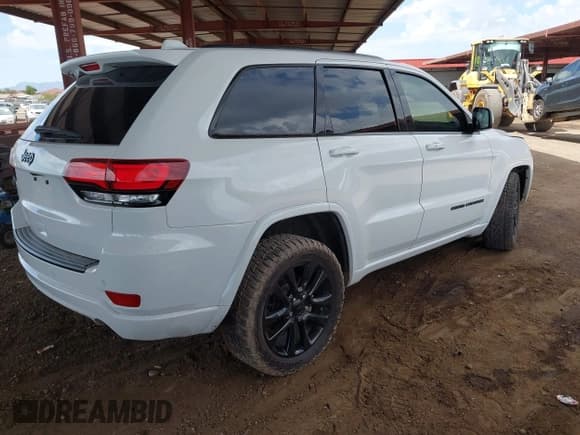 ✅ 2020 Jeep Grand Cherokee Altitude • VIN: 1C4RJEAG9LC203470 • Lot: 43263713. Wystawiony na IAAI z przebiegiem 119 206 mil. Bezpłatny archiwum sprzedaży aukcyjnych z USA i szczegółowy raport historii pojazdu na DreamBid. Zdjęcie 4.