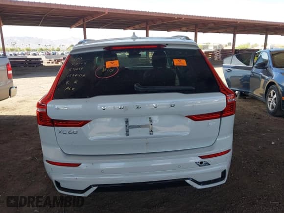 ✅ 2024 Volvo XC60 Plus Dark Theme • VIN: YV4H60DL9R1915780 • Lot: 42025076. Listed on IAAI with Not provided. Free auction sales archive from the USA and detailed vehicle history report at DreamBid. Image 15.