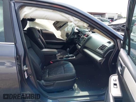 ✅ 2017 Subaru Legacy Premium • VIN: 4S3BNAC62H3067466 • Lot: 42129220. Wystawiony na IAAI z przebiegiem 184 131 mil. Bezpłatny archiwum sprzedaży aukcyjnych z USA i szczegółowy raport historii pojazdu na DreamBid. Zdjęcie 5.