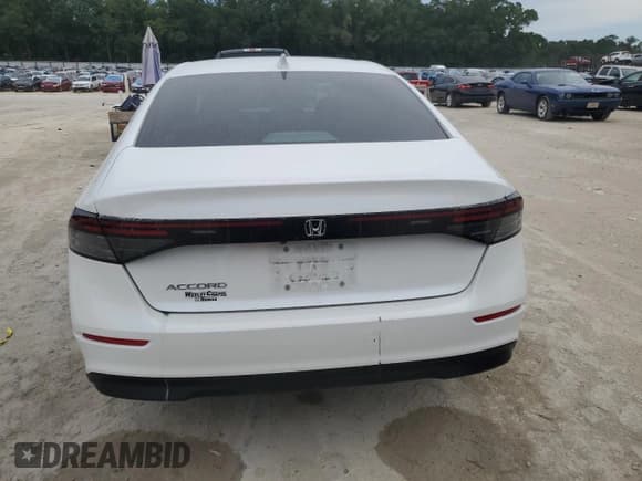 ✅ 2024 Honda Accord LX • VIN: 1HGCY1F21RA033795 • Lot: 61730305. Listed on Copart with 43,111 mi. Free auction sales archive from the USA and detailed vehicle history report at DreamBid. Image 6.