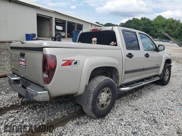 ✅ 2005 Chevrolet Colorado 1SF LS Z71 • VIN: 1GCDT136658264315 • Лот: 60955984. Опубликован ранее на Copart с пробегом 263 803 миль. Бесплатный доступ к архиву аукционных продаж из США и подробный отчёт об истории автомобиля на DreamBid. Изображение 3.