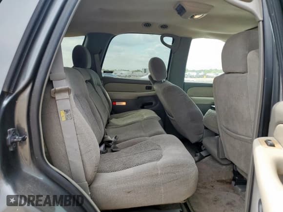 ✅ 2002 Chevrolet Tahoe LS • VIN: 1GNEC13V72R157234 • Lot: 71055205. Listed on Copart with 271,885 mi. Free auction sales archive from the USA and detailed vehicle history report at DreamBid. Image 10.