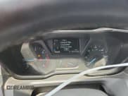 ✅ 2017 Ford Transit • VIN: 1FTYR2XV8HKA13794 • Lot: 61325715. Wystawiony na Copart z przebiegiem 68 126 mil. Bezpłatny archiwum sprzedaży aukcyjnych z USA i szczegółowy raport historii pojazdu na DreamBid. Zdjęcie 9.