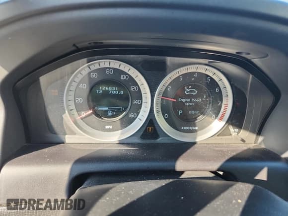 ✅ 2011 Volvo XC60 3.2L • VIN: YV4952DL0B2214628 • Lot: 69550345. Wystawiony na Copart z przebiegiem 126 831 mil. Bezpłatny archiwum sprzedaży aukcyjnych z USA i szczegółowy raport historii pojazdu na DreamBid. Zdjęcie 9.