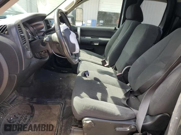 ✅ 2008 Chevrolet Silverado 1500 2LT • VIN: 2GCEC190081326449 • Lot: 49590565. Wystawiony na Copart z przebiegiem 309 997 mil. Bezpłatny archiwum sprzedaży aukcyjnych z USA i szczegółowy raport historii pojazdu na DreamBid. Zdjęcie 7.