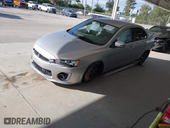 ✅ 2017 Mitsubishi Lancer ES • VIN: JA32U2FU1HU014690 • Лот: 43619750. Опубликован ранее на IAAI с пробегом 29 704 миль. Бесплатный доступ к архиву аукционных продаж из США и подробный отчёт об истории автомобиля на DreamBid. Изображение 2.