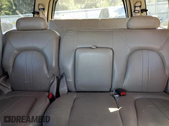 ✅ 2000 Ford Expedition Eddie Bauer • VIN: 1FMRU176XYLB63210 • Lot: 76551024. Wystawiony na Copart z przebiegiem Nie podano. Bezpłatny archiwum sprzedaży aukcyjnych z USA i szczegółowy raport historii pojazdu na DreamBid. Zdjęcie 10.