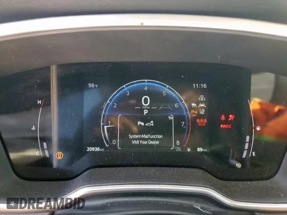 ✅ 2024 Toyota Corolla Cross XLE • VIN: 7MUDAAAG0RV101085 • Лот: 82064035. Опубликован ранее на Copart с пробегом 20 936 миль. Бесплатный доступ к архиву аукционных продаж из США и подробный отчёт об истории автомобиля на DreamBid. Изображение 9.