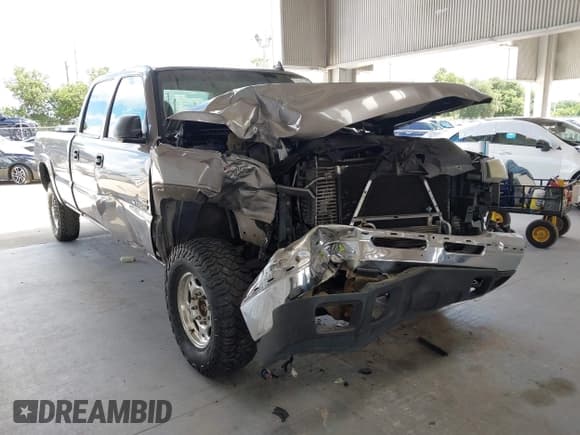 ✅ 2006 Chevrolet Silverado 2500HD LT3 • VIN: 1GCHK23D16F237450 • Лот: 42576469. Опубликован ранее на IAAI с пробегом 170 829 миль. Бесплатный доступ к архиву аукционных продаж из США и подробный отчёт об истории автомобиля на DreamBid. Изображение 1.