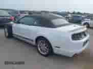 2014 Ford Mustang V6 с VIN 1ZVBP8EM6E5320297, выставлен на аукционе IAAI как лот 43146690 с пробегом 160 174 миль миль и . История ставок и продаж доступна на DreamBid. Изображение 3.