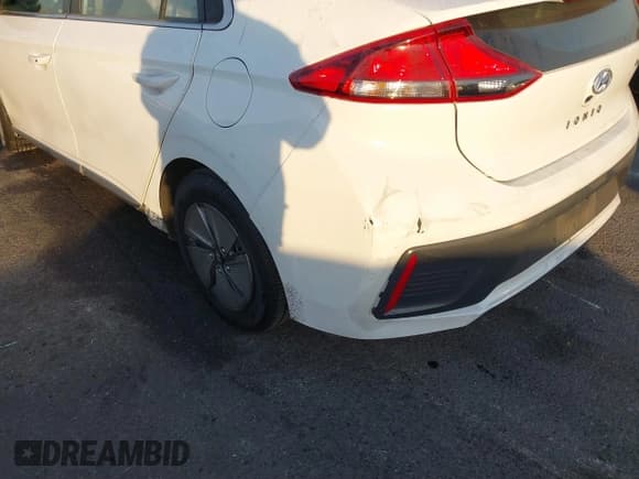 ✅ 2020 Hyundai Ioniq SE • VIN: KMHC75LC2LU232832 • Lot: 41297279. Wystawiony na IAAI z przebiegiem 185 217 mil. Bezpłatny archiwum sprzedaży aukcyjnych z USA i szczegółowy raport historii pojazdu na DreamBid. Zdjęcie 19.