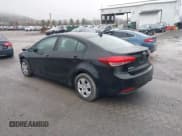 ✅ 2017 Kia Forte LX • VIN: 3KPFK4A78HE095370 • Lot: 43751295. Wystawiony na IAAI z przebiegiem 154 780 mil. Bezpłatny archiwum sprzedaży aukcyjnych z USA i szczegółowy raport historii pojazdu na DreamBid. Zdjęcie 3.