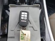 ✅ 2017 Honda Accord EX-L • VIN: 1HGCR2F88HA157648 • Lot: 43292040. Wystawiony na IAAI z przebiegiem 69 973 mil. Bezpłatny archiwum sprzedaży aukcyjnych z USA i szczegółowy raport historii pojazdu na DreamBid. Zdjęcie 11.