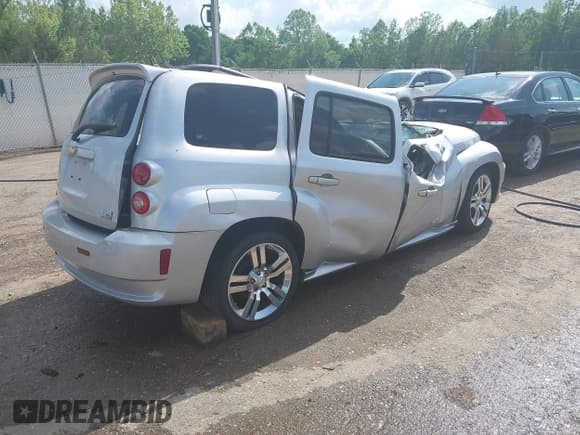 ✅ 2009 Chevrolet HHR SS • VIN: 3GNCA73X69S528912 • Lot: 42053786. Listed on IAAI with Not provided. Free auction sales archive from the USA and detailed vehicle history report at DreamBid. Image 4.