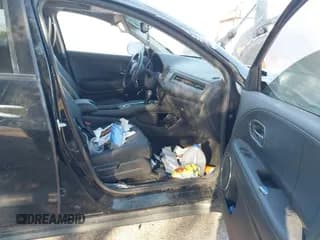 ✅ 2022 Honda HR-V EX-L • VIN: 3CZRU5H74NM715548 • Lot: 43466179. Wystawiony na IAAI z przebiegiem 46 982 mil. Bezpłatny archiwum sprzedaży aukcyjnych z USA i szczegółowy raport historii pojazdu na DreamBid. Zdjęcie 5.