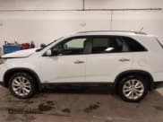 ✅ 2015 Kia Sorento EX • VIN: 5XYKUDA79FG602575 • Lot: 43552606. Listed on IAAI with 103,565 mi. Free auction sales archive from the USA and detailed vehicle history report at DreamBid. Image 14.