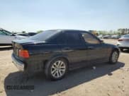 ✅ 1997 BMW 3 Series 318i • VIN: WBACC0320VEK23552 • Lot: 50094105. Wystawiony na Copart z przebiegiem 208 450 mil. Bezpłatny archiwum sprzedaży aukcyjnych z USA i szczegółowy raport historii pojazdu na DreamBid. Zdjęcie 3.