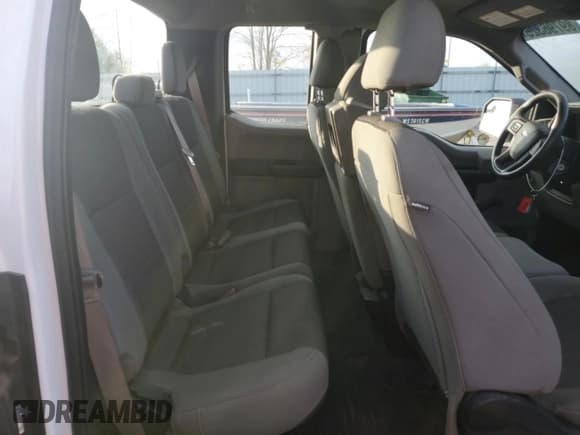 ✅ 2019 Ford F-150 XL • VIN: 1FTEX1EB2KKC69352 • Lot: 89796325. Wystawiony na Copart z przebiegiem 181 946 mil. Bezpłatny archiwum sprzedaży aukcyjnych z USA i szczegółowy raport historii pojazdu na DreamBid. Zdjęcie 10.