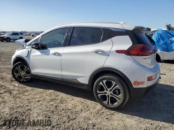 ✅ 2018 Chevrolet Bolt EV Premier • VIN: 1G1FX6S09J4136667 • Lot: 88350965. Wystawiony na Copart z przebiegiem Nie podano. Bezpłatny archiwum sprzedaży aukcyjnych z USA i szczegółowy raport historii pojazdu na DreamBid. Zdjęcie 2.