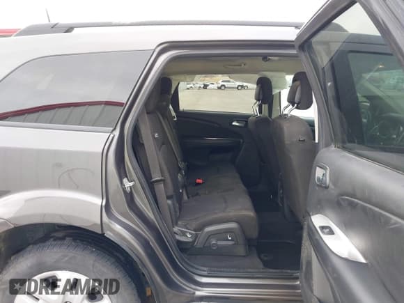 ✅ 2019 Dodge Journey SE • VIN: 3C4PDCBB0KT681348 • Lot: 43737863. Wystawiony na IAAI z przebiegiem 58 294 mil. Bezpłatny archiwum sprzedaży aukcyjnych z USA i szczegółowy raport historii pojazdu na DreamBid. Zdjęcie 8.