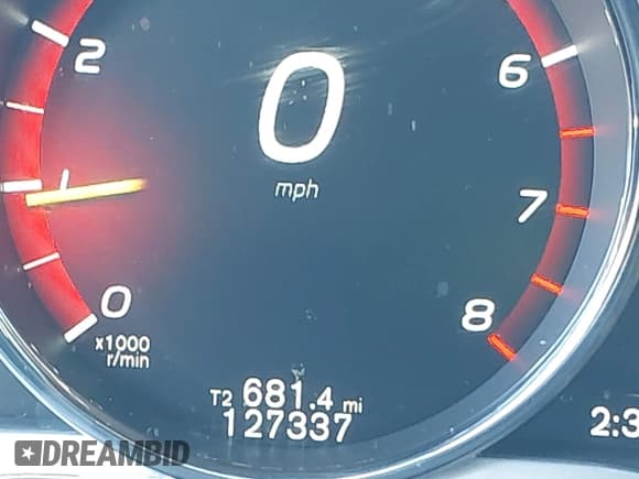 ✅ 2017 Volvo XC60 Inscription • VIN: YV449MRU6H2177413 • Lot: 43419310. Listed on IAAI with 127,337 mi. Free auction sales archive from the USA and detailed vehicle history report at DreamBid. Image 16.