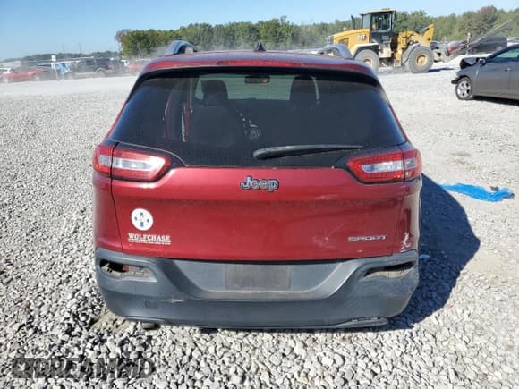 ✅ 2015 Jeep Cherokee Sport • VIN: 1C4PJLABXFW657861 • Lot: 85925785. Listed on Copart with Not provided. Free auction sales archive from the USA and detailed vehicle history report at DreamBid. Image 6.