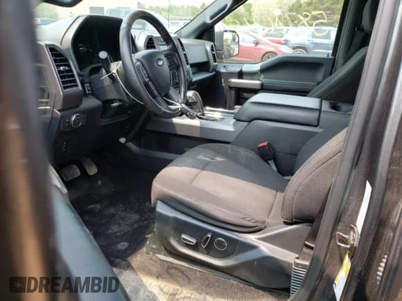 ✅ 2017 Ford F-150 XL • VIN: 1FTEW1EF4HFB20979 • Lot: 58726265. Listed on Copart with 100,671 mi. Free auction sales archive from the USA and detailed vehicle history report at DreamBid. Image 7.