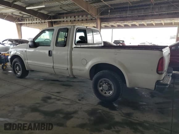 ✅ 2002 Ford F-250 XL • VIN: 1FTNX20L02EB21107 • Lot: 71389115. Listed on Copart with 425,010 mi. Free auction sales archive from the USA and detailed vehicle history report at DreamBid. Image 2.