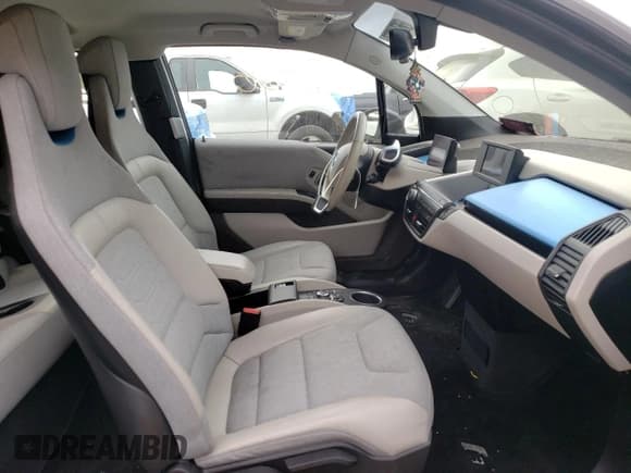 ✅ 2015 BMW i3 • VIN: WBY1Z2C59FV287328 • Lot: 66743752. Listed on Copart with 41,760 mi. Free auction sales archive from the USA and detailed vehicle history report at DreamBid. Image 5.