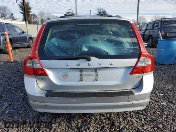 ✅ 2010 Volvo V70 • VIN: YV1960BW5A1146598 • Lot: 87005884. Wystawiony na Copart z przebiegiem 72 886 mil. Bezpłatny archiwum sprzedaży aukcyjnych z USA i szczegółowy raport historii pojazdu na DreamBid. Zdjęcie 6.