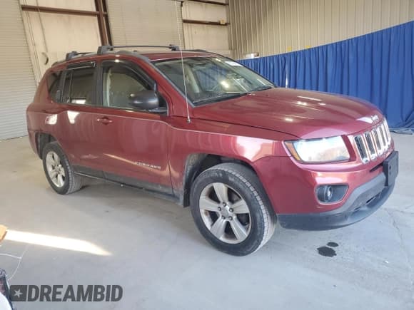 ✅ 2015 Jeep Compass Sport • VIN: 1C4NJDBB4FD317046 • Lot: 92794075. Wystawiony na Copart z przebiegiem 211 451 mil. Bezpłatny archiwum sprzedaży aukcyjnych z USA i szczegółowy raport historii pojazdu na DreamBid. Zdjęcie 4.