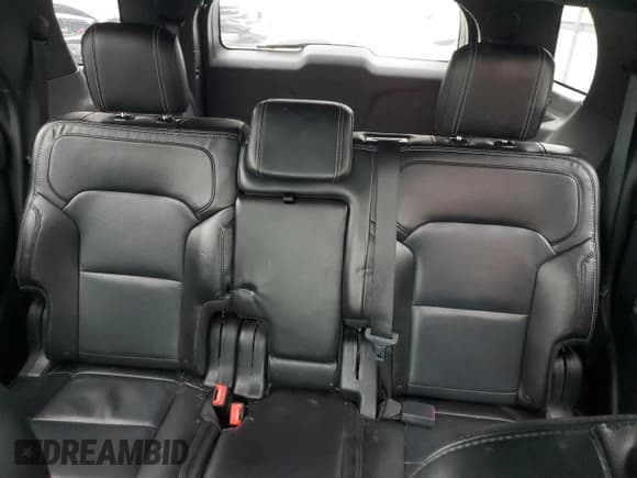 ✅ 2017 Ford Explorer Limited • VIN: 1FM5K8F80HGC06381 • Lot: 93737185. Wystawiony na Copart z przebiegiem 90 886 mil. Bezpłatny archiwum sprzedaży aukcyjnych z USA i szczegółowy raport historii pojazdu na DreamBid. Zdjęcie 10.